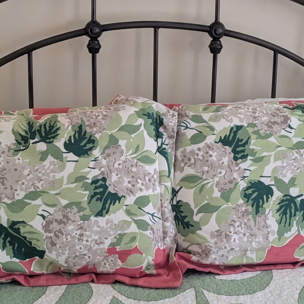 Standard Pillow Shams (2)